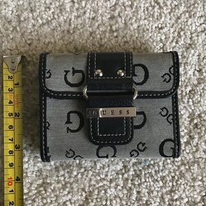 Vintage Guess wallet